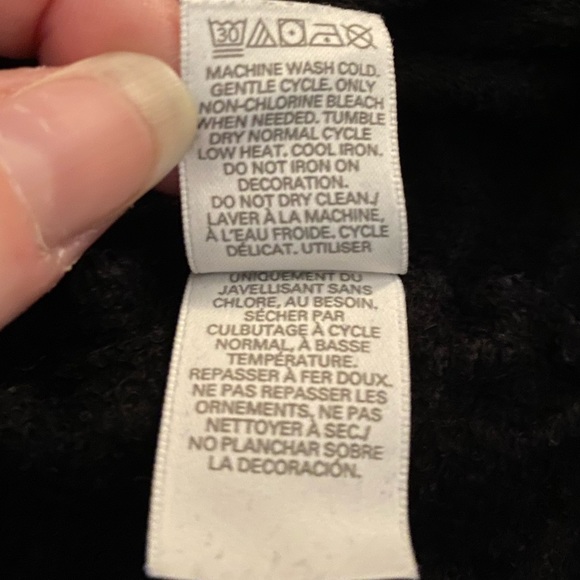 Victoria’s Secret Sleep Sweater - Picture 8 of 9